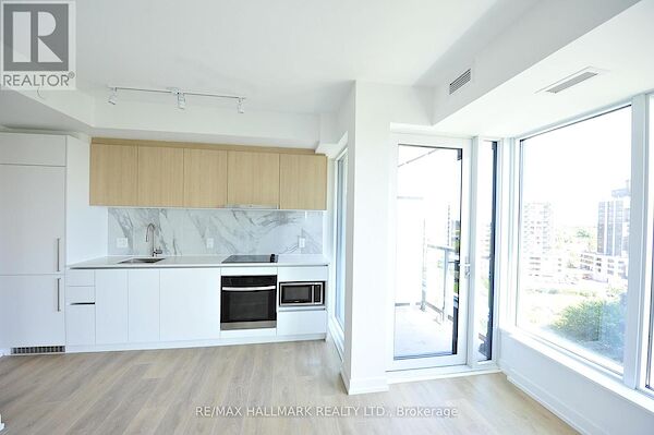 Toronto 3 bedrooms Apartment for rent. Property photo: 688977-2