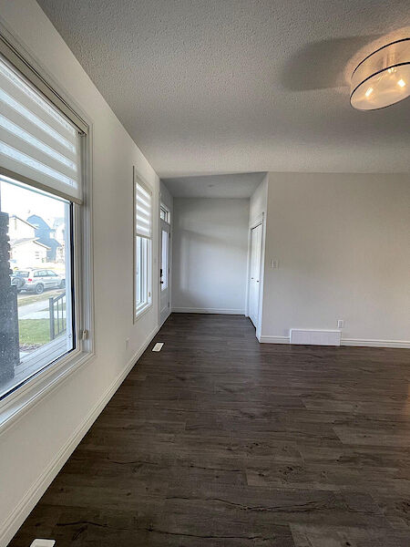 Edmonton 3 bedrooms House for rent. Property photo: 688987-3