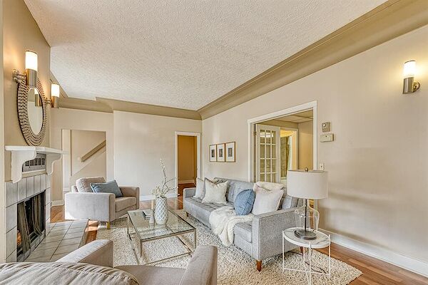 Calgary 3 bedrooms House for rent. Property photo: 688988-2