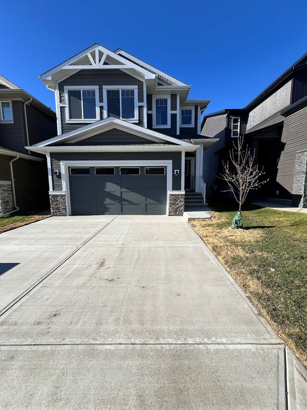 Calgary 4 + Den bedrooms House for rent. Property photo: 688992-1