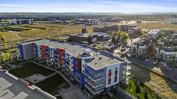 Calgary 2 bedrooms Condo Unit for rent. Property photo: 689087-2