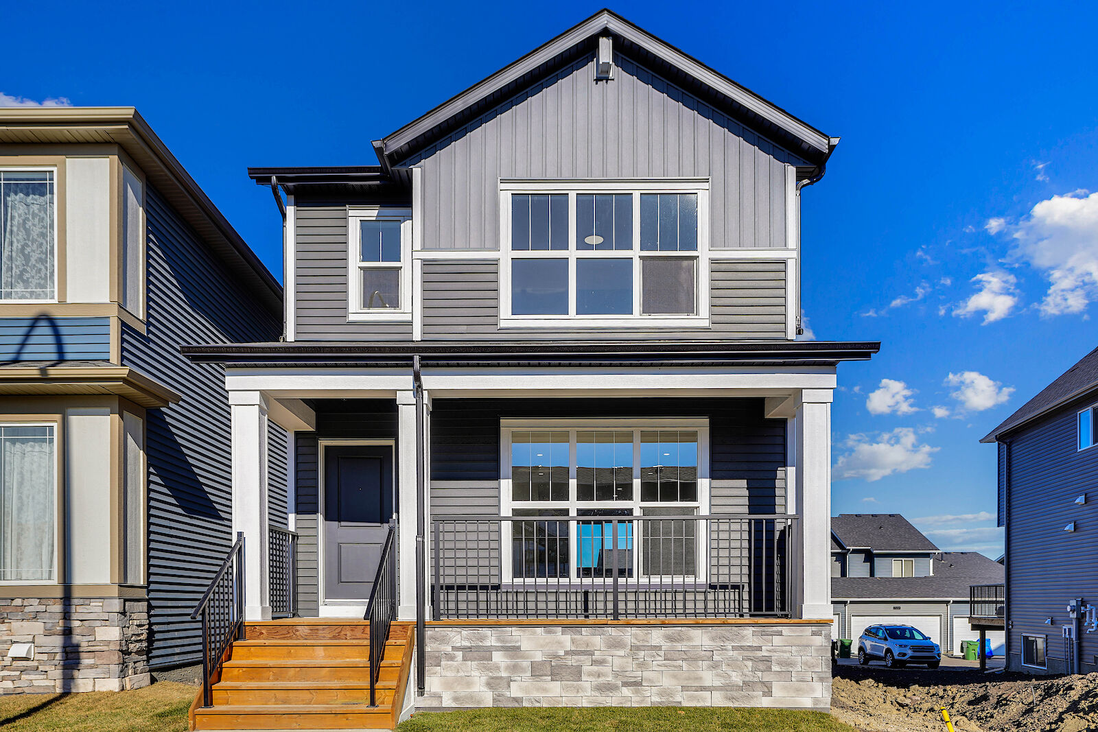 Calgary 3 bedrooms House for rent. Property photo: 689115-1