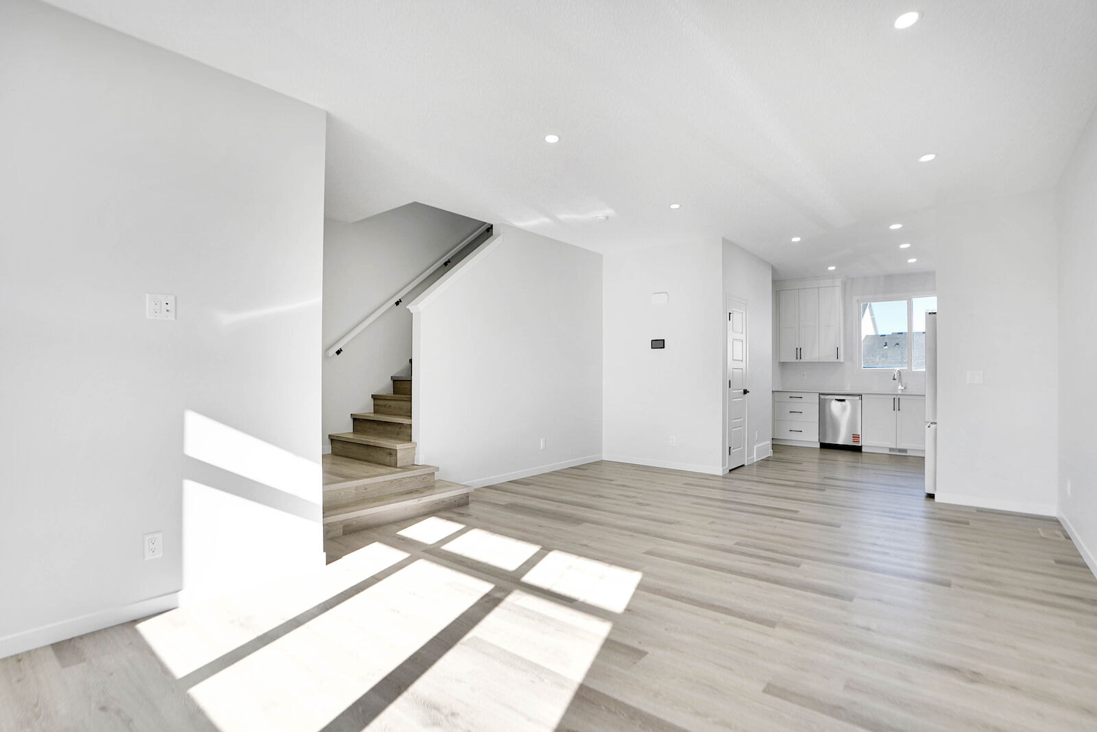 Calgary 1 bedroom House for rent. Property photo: 689115-1