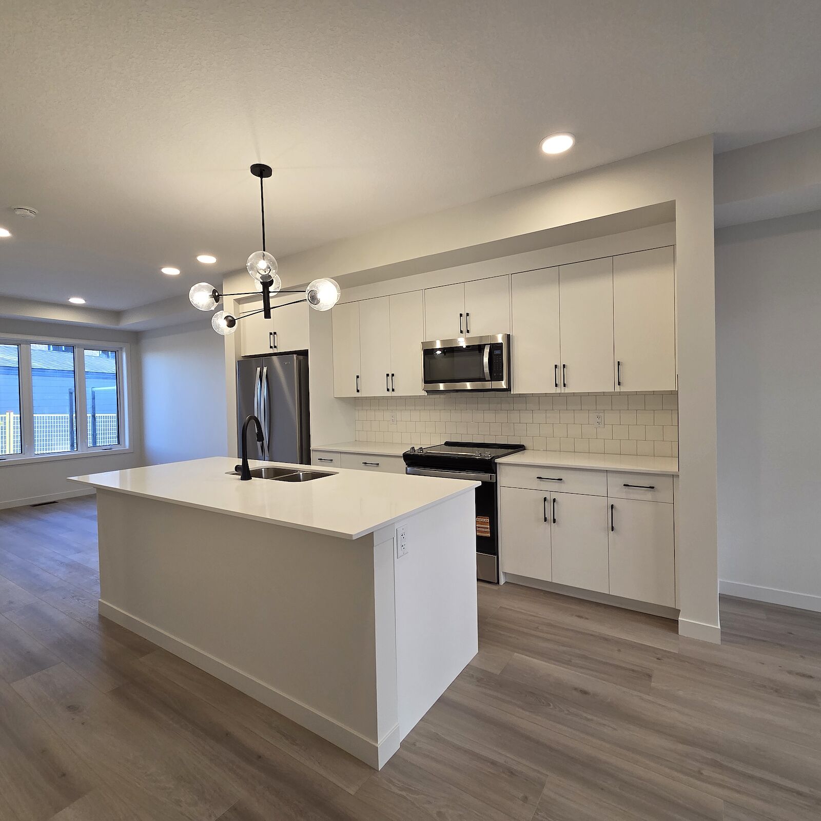 Calgary 2 bedrooms Townhouse for rent. Property photo: 689123-1
