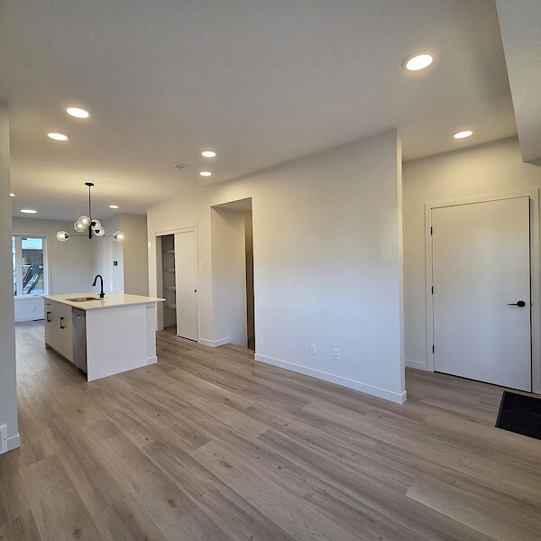 Calgary 2 bedrooms Townhouse for rent. Property photo: 689123-3