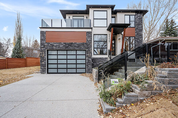 Calgary 5 bedrooms House for rent. Property photo: 689166-3