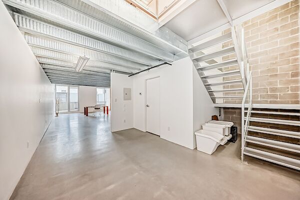 Edmonton 1 bedroom Loft for rent. Property photo: 689198-2