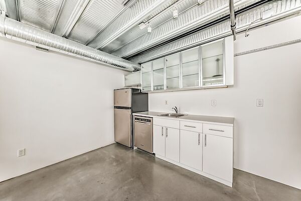 Edmonton 1 bedroom Loft for rent. Property photo: 689198-3