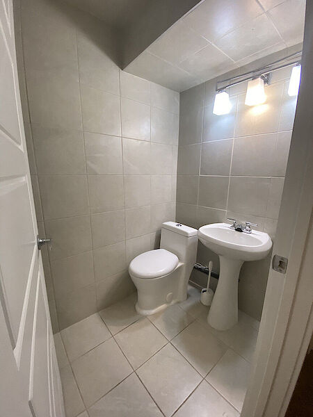 Calgary 3 bedrooms House for rent. Property photo: 689241-2