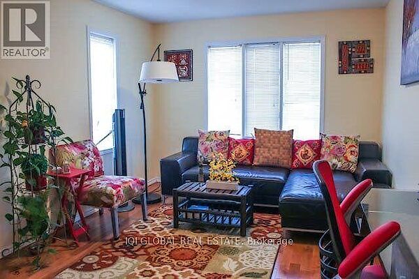 Mississauga 3 bedrooms House for rent. Property photo: 689344-3