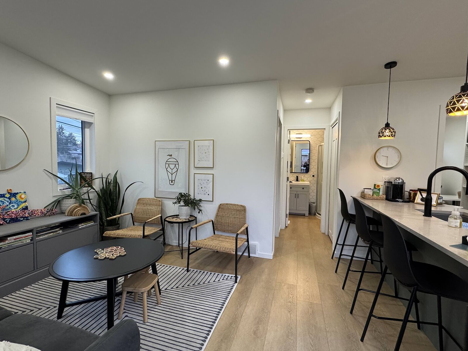 Calgary 1 bedroom Garage Suite for rent. Property photo: 689348-1