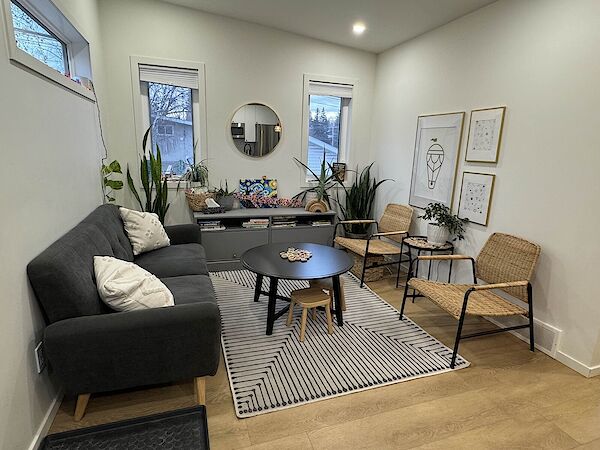 Calgary 1 bedroom Garage Suite for rent. Property photo: 689348-2