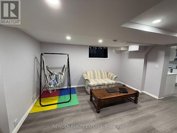 Toronto 1 bedroom House for rent. Property photo: 689406-3