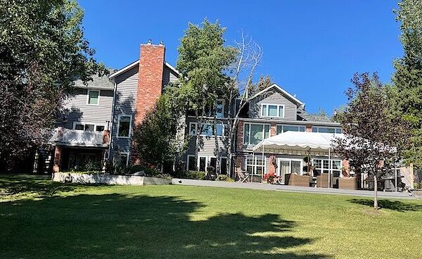 Calgary 2 + Den bedrooms Basement for rent. Property photo: 689430-2