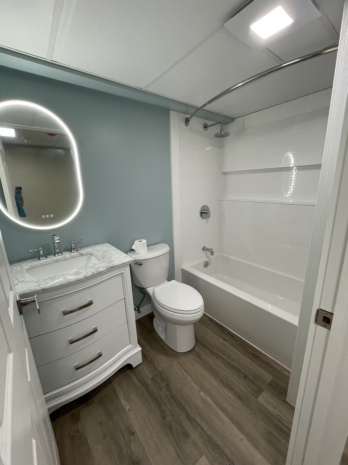 Wetaskiwin 5 bedrooms Duplex for rent. Property photo: 689438-1