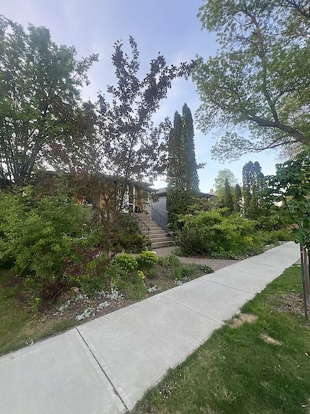 Edmonton 2 + Den bedrooms Duplex for rent. Property photo: 689527-2