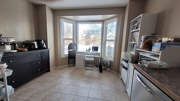 Calgary 3 bedrooms House for rent. Property photo: 69092-2