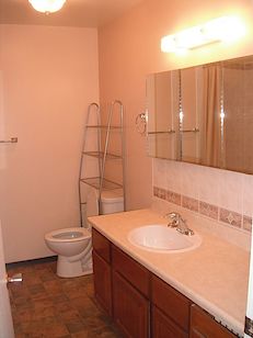 Calgary 2 + Den bedrooms Duplex for rent. Property photo: 74505-3