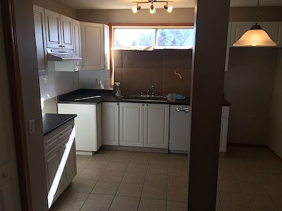Calgary 4 bedrooms House for rent. Property photo: 74849-3