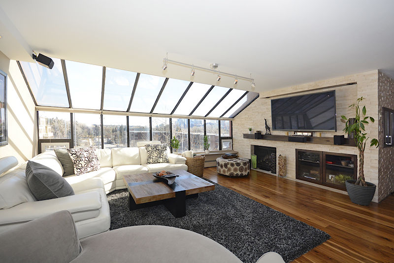 Calgary 2 bedrooms Condo Unit for rent. Property photo: 80998-1