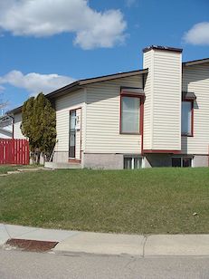 Calgary 3 bedrooms Main Floor for rent. Property photo: 8505-2