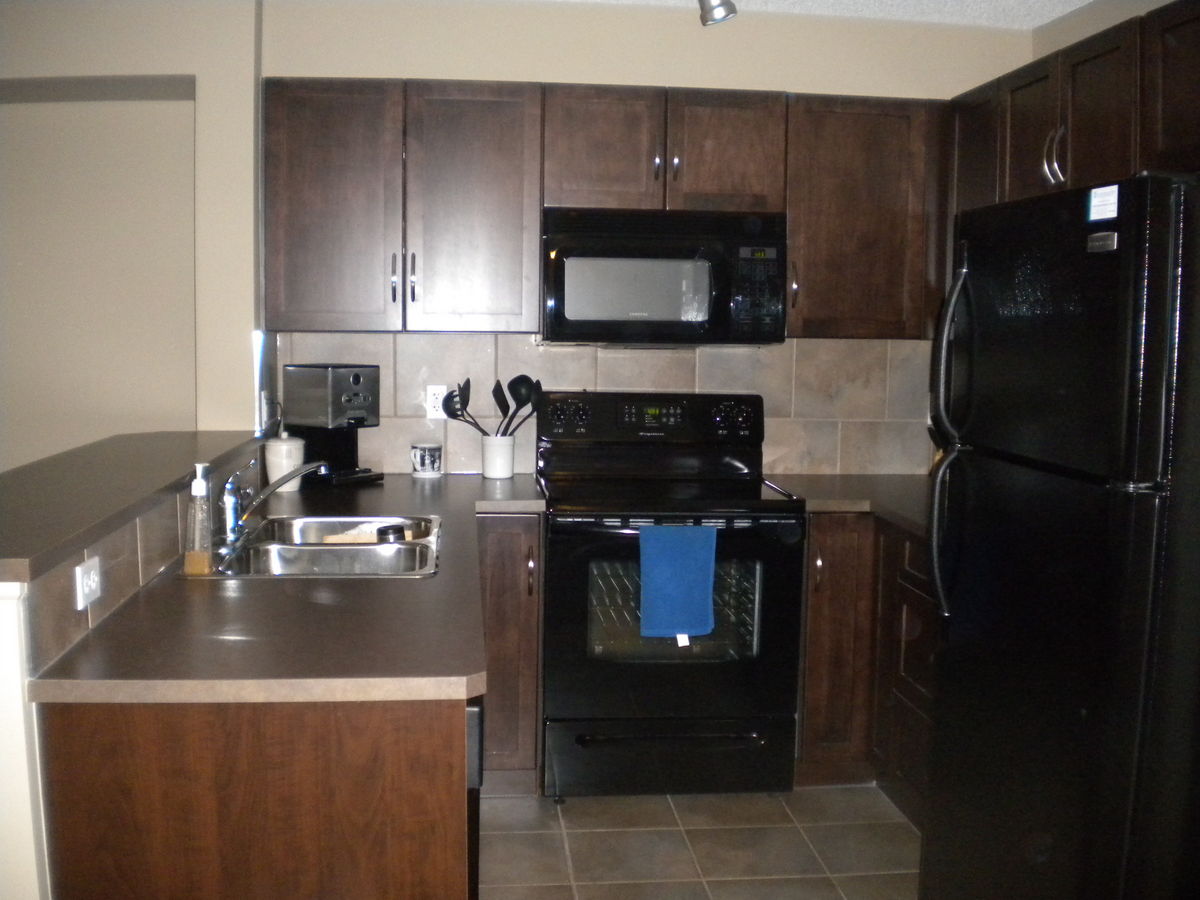 Calgary 1 bedroom Condo Unit for rent. Property photo: 93579-1