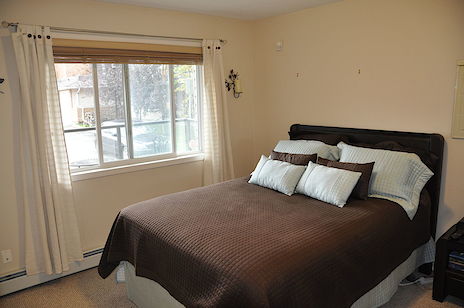 Large+Bedroom Calgary 1 bedroom Condo Unit for rent. Property photo: 94380-2