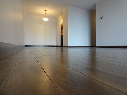 Front+Room+%26amp%3B+Dining+Room Calgary 2 bedrooms Condo Unit for rent. Property photo: 95671-3