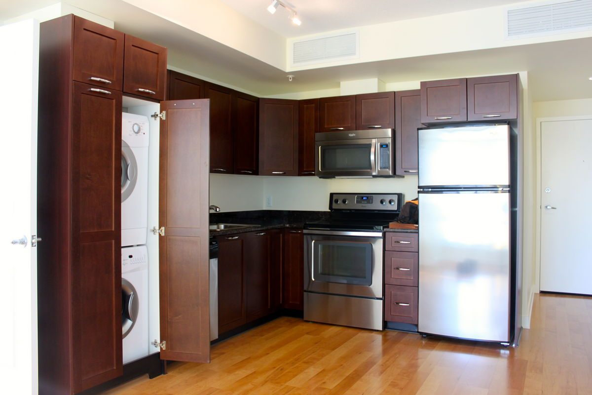 Calgary 2 bedrooms Condo Unit for rent. Property photo: 99481-1