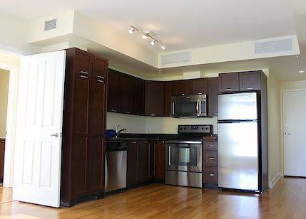 Calgary 2 bedrooms Condo Unit for rent. Property photo: 99481-2